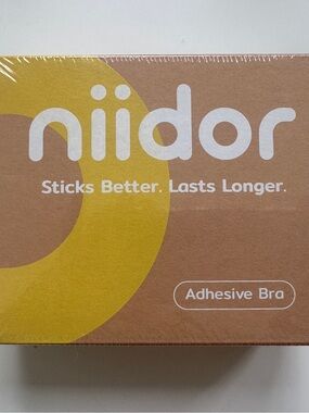 Niidor Adhesive Bra in Tan - Stick-On Support